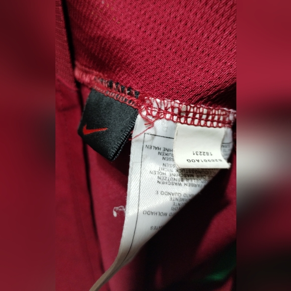 2002 Portugal Jersey - Picture 6 of 7